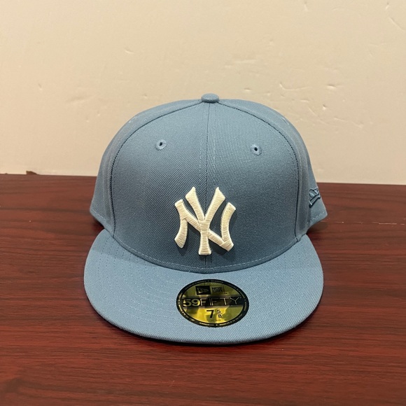 New Era, 59Fifty, Fitted Hat, New York Yankees, Blue & White - Picture 1 of 9
